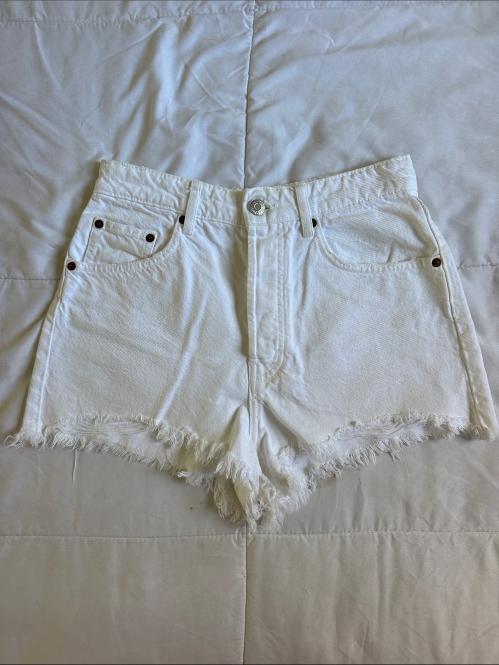 Zara’s White Frayed Hem Women's High Waisted Denim Shorts